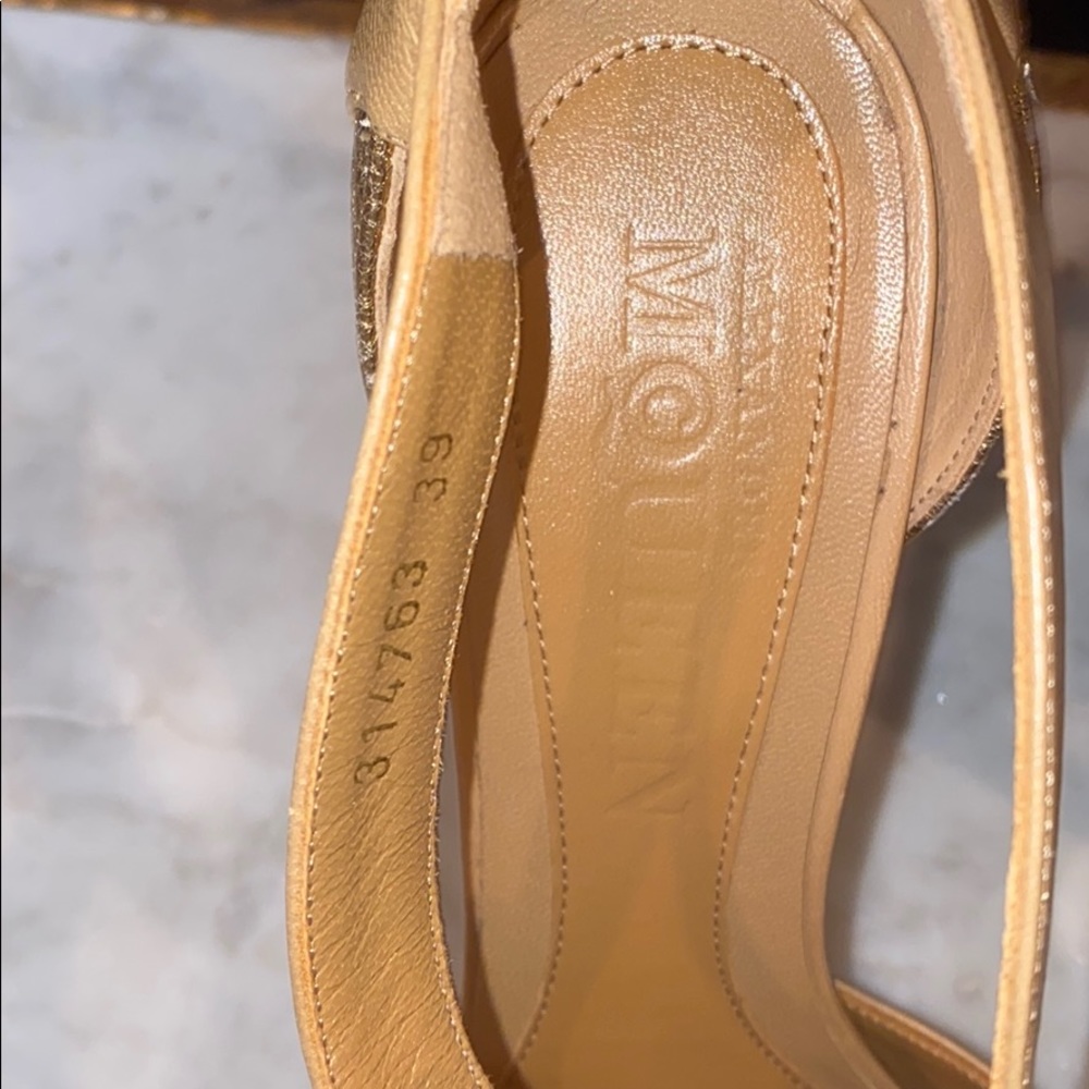 Alexander McQueen tan + gold platform high heels - Picture 3 of 4